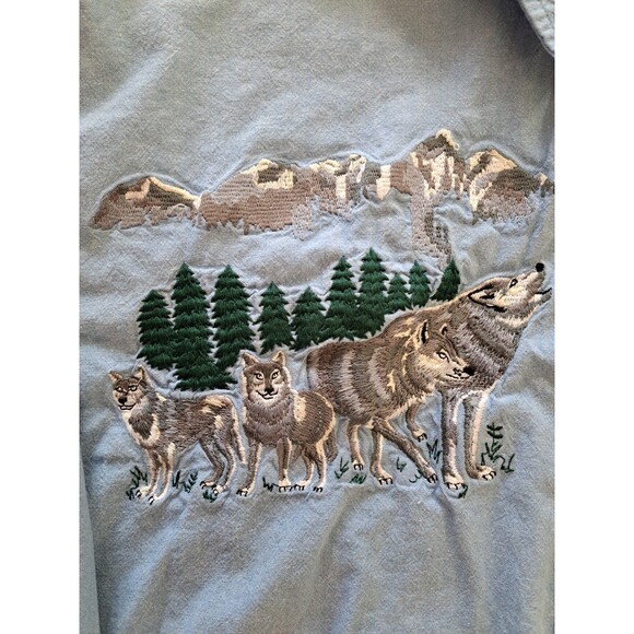 VTG Casey Coleman Button Up Shirt Blue Embroidered Winter Wolves Cotton Size XL - Picture 3 of 9
